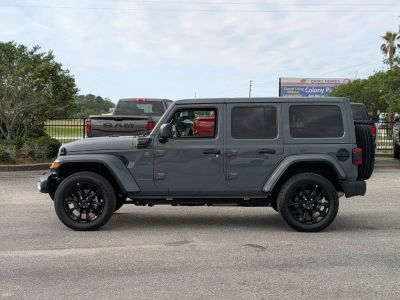 2025 Jeep Wrangler - Photo 2