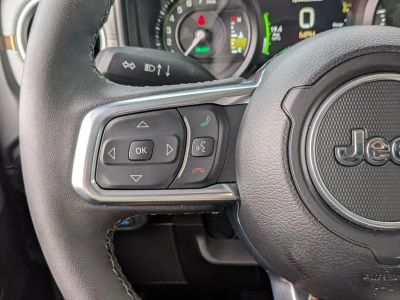 2025 Jeep Wrangler - Photo 14