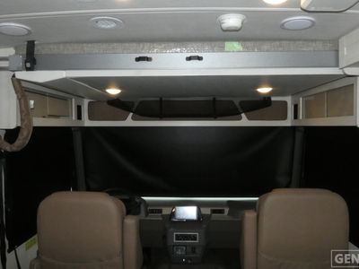 2026 Winnebago Adventurer - Photo 12