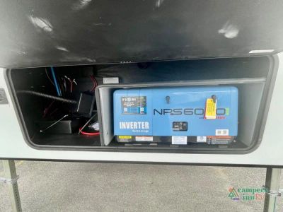 2026 Grand Design Momentum G-Class — photo 9 view