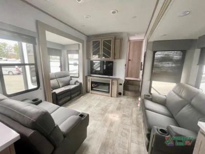 2026 Grand Design Momentum G-Class — photo 13 view