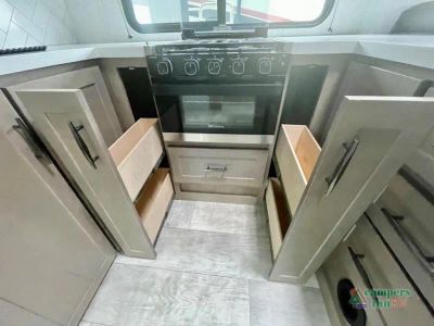 2026 Grand Design Momentum G-Class — photo 34 view