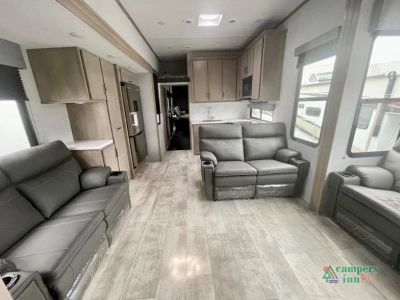 2026 Grand Design Momentum G-Class — photo 11 view