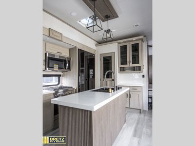2024 Grand Design Influence - Photo 30