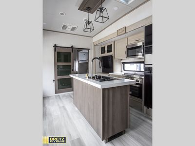2024 Grand Design Influence - Photo 19
