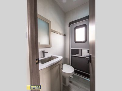 2024 Grand Design Influence - Photo 46