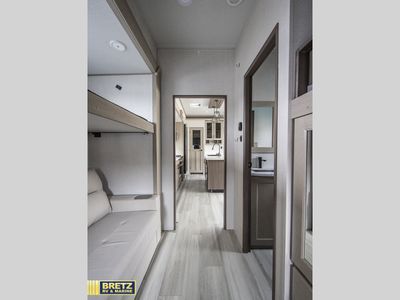 2024 Grand Design Influence - Photo 32