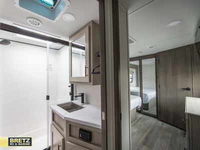 2024 Grand Design Influence - Photo 38