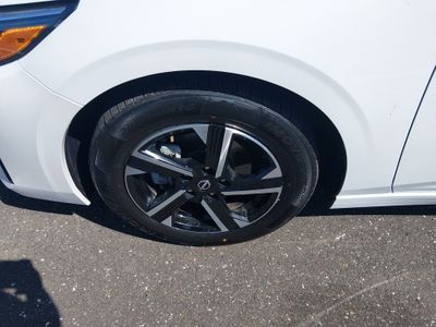 2024 Nissan Sentra — photo 10 view