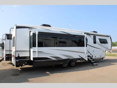 2025 Jayco North Point - Photo 2