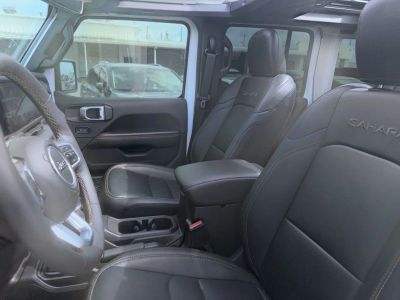 2024 Jeep Wrangler — photo 19 view