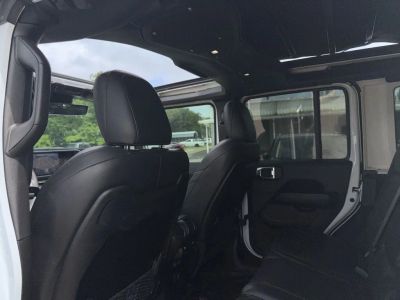 2024 Jeep Wrangler — photo 24 view