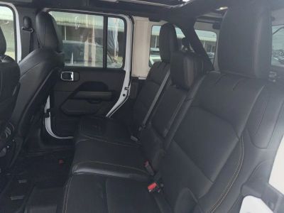 2024 Jeep Wrangler — photo 25 view