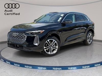 2025 Audi Q5 Premium TFSI quattro S tronic — front three-quarter view
