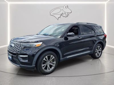 2020 Ford Explorer — side profile view