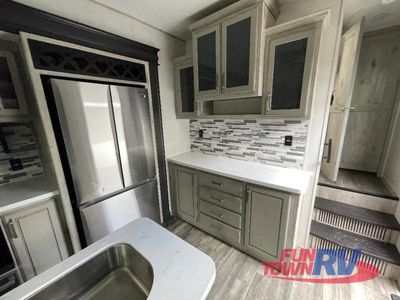 2022 Keystone RV Avalanche - Photo 22