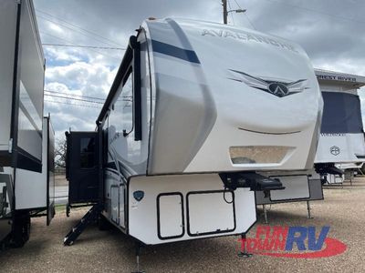 2022 Keystone RV Avalanche - Photo 1