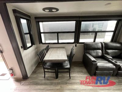 2022 Keystone RV Avalanche - Photo 17