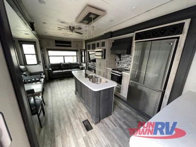 2022 Keystone RV Avalanche - Photo 11