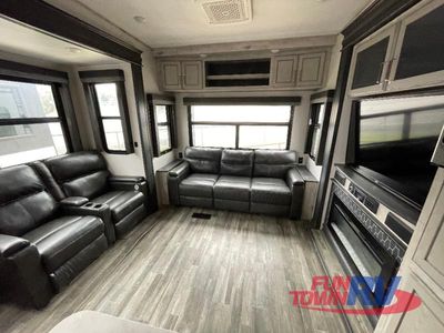 2022 Keystone RV Avalanche - Photo 18