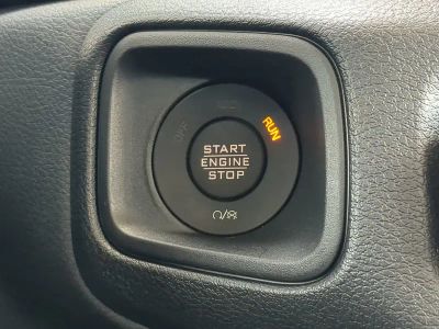2026 Jeep Wrangler — photo 32 view