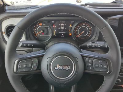 2026 Jeep Wrangler — photo 29 view