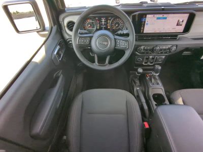 2026 Jeep Wrangler — photo 17 view