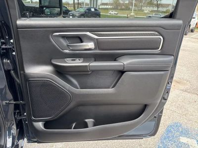 2026 RAM 1500 — photo 42 view