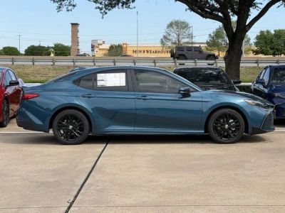 2026 Toyota Camry - Photo 3