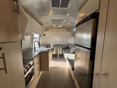 2026 Airstream Flying Cloud - Photo 5