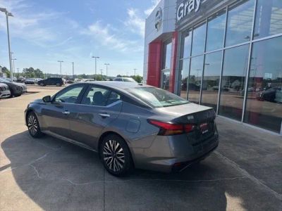 2024 Nissan Altima - Photo 2