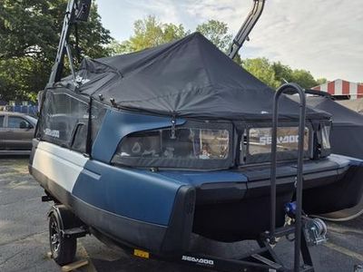 2025 Sea-Doo Switch Sport Compact - 170 hp Painted - Photo 2