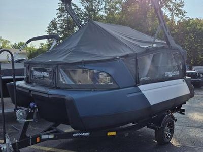 2025 Sea-Doo Switch Sport Compact - 170 hp Painted - Photo 4