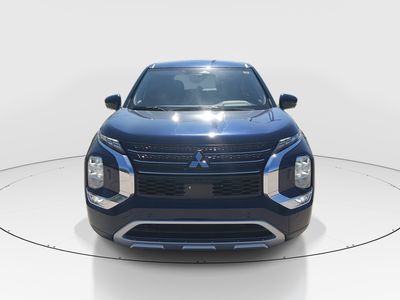 2024 Mitsubishi Outlander - Photo 2