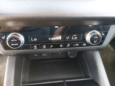 2024 Mitsubishi Outlander - Photo 19