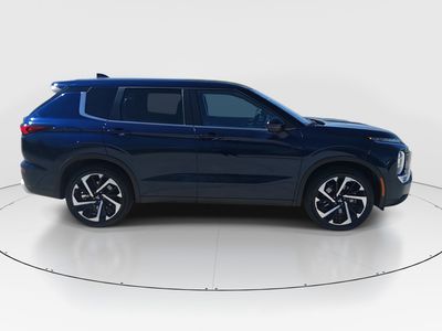 2024 Mitsubishi Outlander - Photo 8