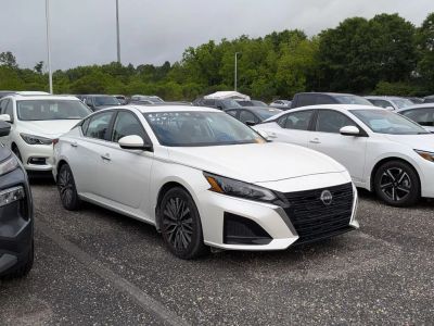 2023 Nissan Altima - Photo 4