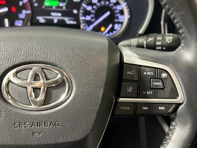 2022 Toyota Highlander — photo 17 view