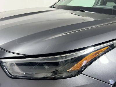 2022 Toyota Highlander — photo 9 view