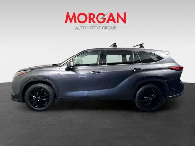 2022 Toyota Highlander — engine compartment view