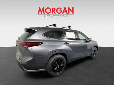 2022 Toyota Highlander — rear three-quarter view