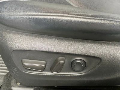 2022 Toyota Highlander — photo 13 view