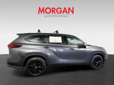 2022 Toyota Highlander — side profile view
