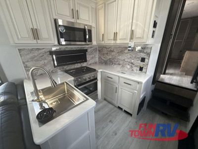 2026 Keystone RV Montana - Photo 8
