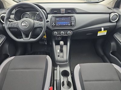 2025 Nissan Versa - Photo 14