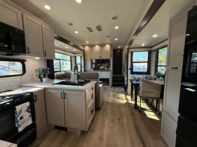 2026 Jayco Seismic Toy Hauler - Photo 5
