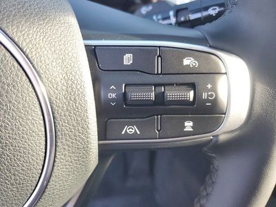 2025 Kia K5 - Photo 12