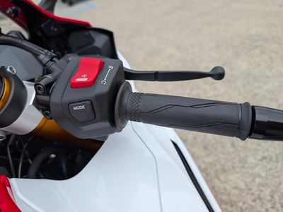 2026 Yamaha YZF-R7 70th Anniversary Edition - Photo 12