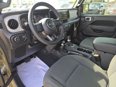 2026 Jeep Wrangler — photo 13 view