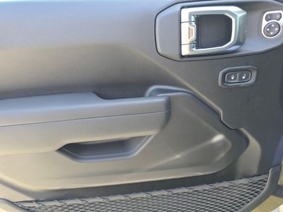 2026 Jeep Wrangler — photo 14 view